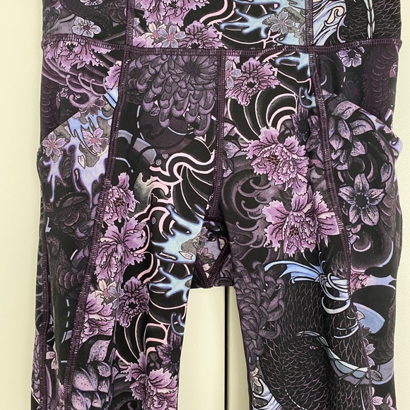 Lululemon Purple Floral Leggings Size 2 Tights - Picture 4 of 6